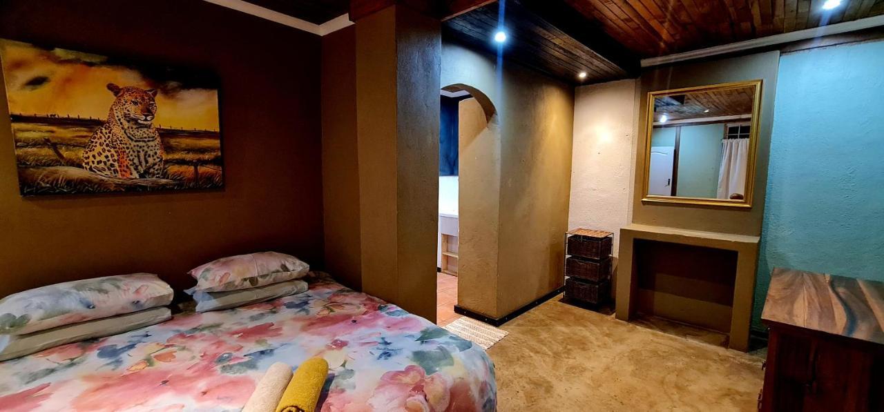 The Farm Apartment Hartbeespoort Bagian luar foto