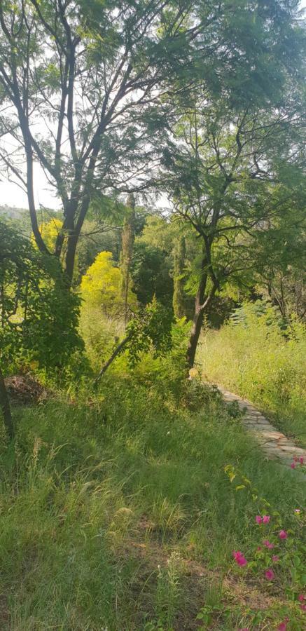 The Farm Apartment Hartbeespoort Bagian luar foto
